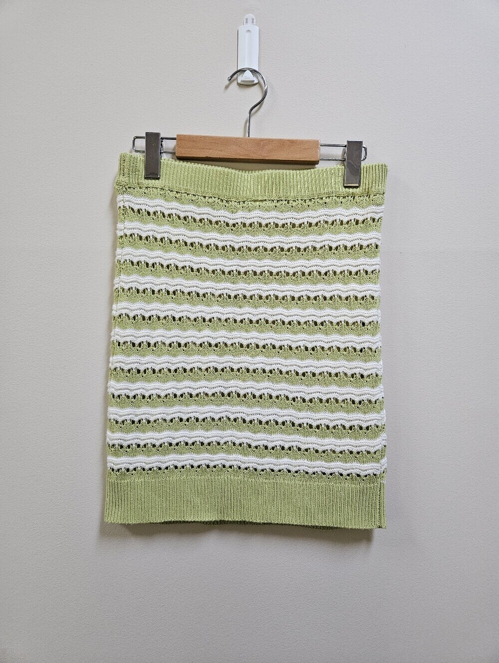 NWT Bila est. 77 Green White Crochet Knit Mini Skirt Small Open Stitch Lined